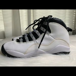 Air Jordan 10 size: US 4y Uk 3.5